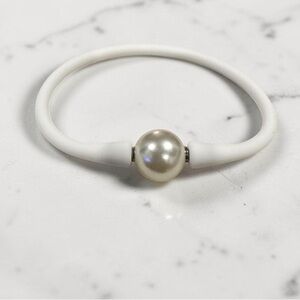Minimalist Faux Pearl Stretch Silicone Bracelet | Modern Boutique Style